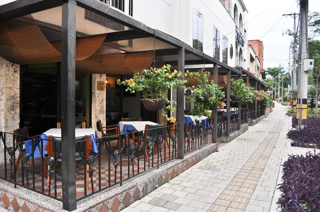 Hotel Laureles 70 Medellin 3*,