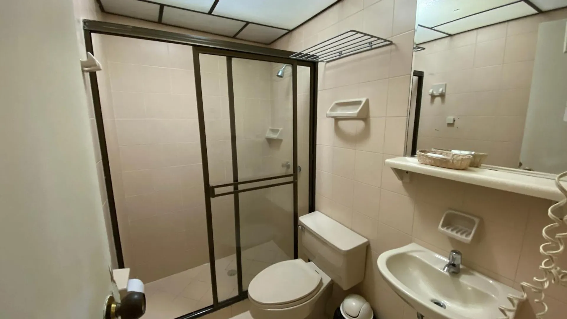 ***  Hotel Laureles 70 Medellin Colombia