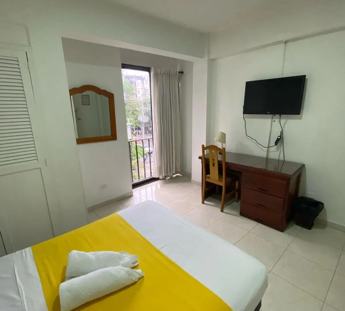 Hotel Laureles 70 Medellin 3*,