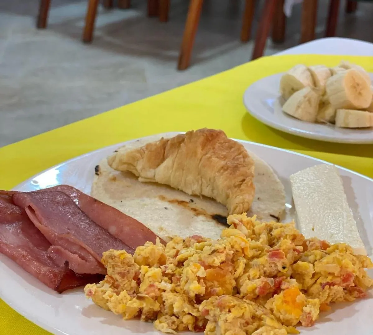 Hotel Laureles 70 Medellin
