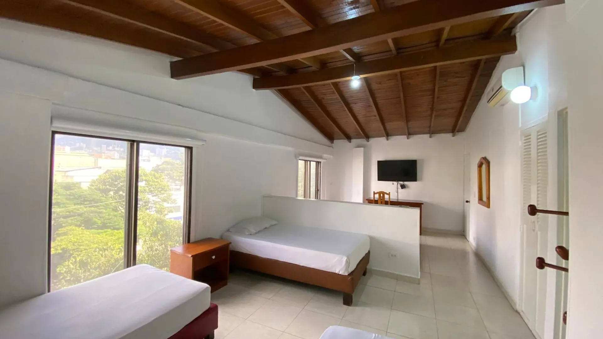 Hotel Laureles 70 Medellin 3*,