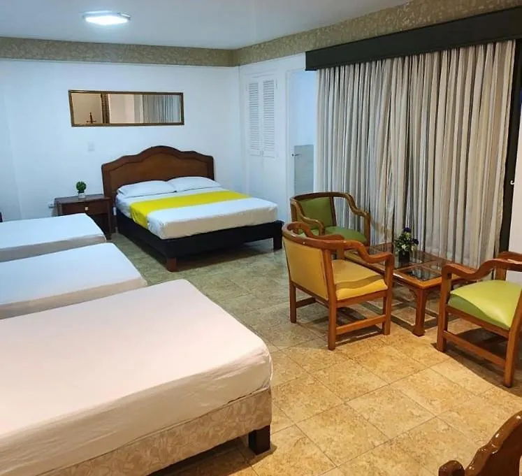 Hotel Laureles 70 Medellin 3*,