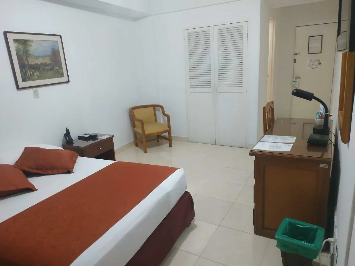 ***  Hotel Laureles 70 Medellín Colombia